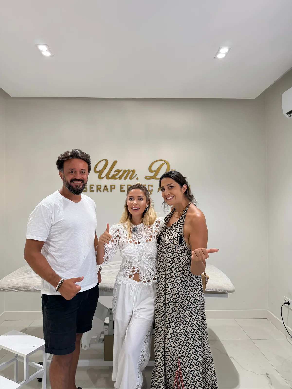 Dr. Serap Erkeç Alkan with a patient visiting her clinic